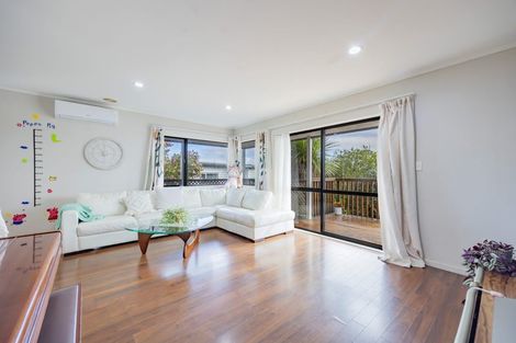 Photo of property in 2/16 James Street, Bayview, Auckland, 0629