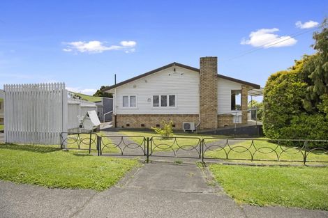 Photo of property in 68 Storey Avenue, Forest Lake, Hamilton, 3200