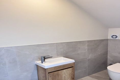 Photo of property in 23a Studfall Street, Pakuranga Heights, Auckland, 2010