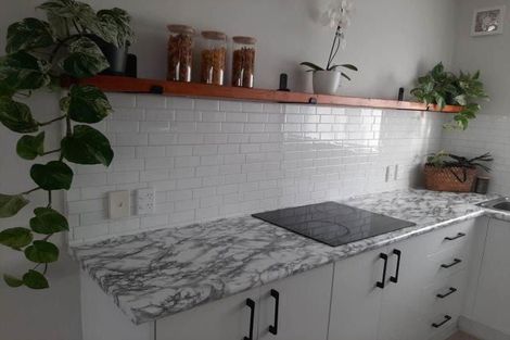 Photo of property in 1/3 Hulme Place, Henderson, Auckland, 0612