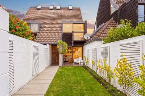 Photo of property in 94b Aikmans Road, Merivale, Christchurch, 8014