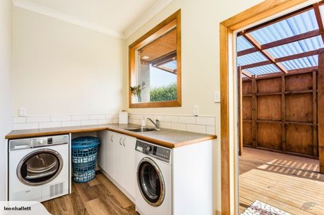 Photo of property in 177 Wingatui Road, Mosgiel, 9024