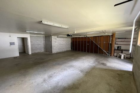 Photo of property in 1 Calypso Place, Rothesay Bay, Auckland, 0630