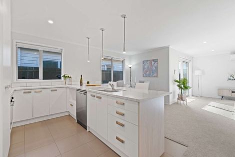 Photo of property in 48 Adams Road South, Pukekohe, 2120