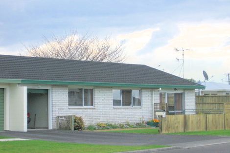 Photo of property in 62a Pemberton Crescent, Greerton, Tauranga, 3112