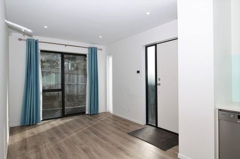 Photo of property in 37 Lynmore Drive, Hillpark, Auckland, 2102