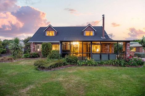 Photo of property in 103 Grimseys Road, Redwood, Christchurch, 8051