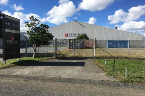 Photo of property in 18 Marine Parade South, Foxton Beach, Foxton, 4815