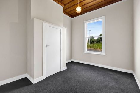 Photo of property in 20 Cambridge Street, Patea, 4520