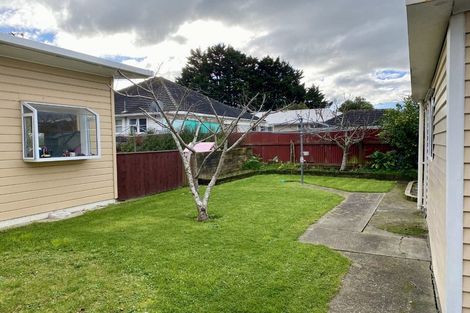 Photo of property in 3c Porutu Street, Fairfield, Lower Hutt, 5011