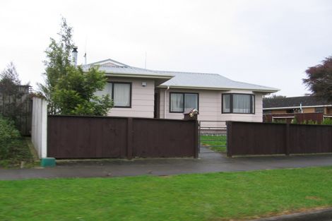 Photo of property in 39 Peppertree Glade, Kelvin Grove, Palmerston North, 4414