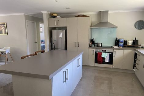 Photo of property in 138 George Street, Stokes Valley, Lower Hutt, 5019