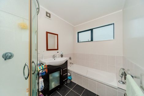 Photo of property in 24 Picton Avenue, Newtown, Wellington, 6021