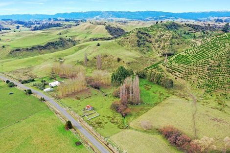 Photo of property in 2096 Rangiwahia Road, Rangiwahia, Kimbolton, 4774