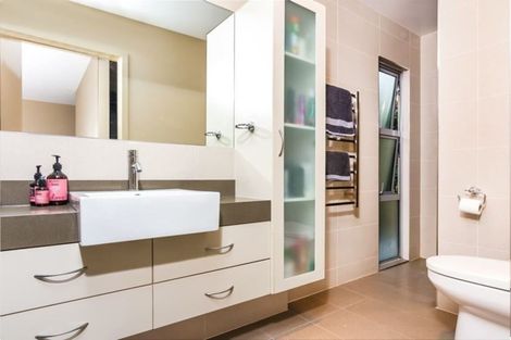 Photo of property in 10 Parawera Drive, Acacia Bay, Taupo, 3330