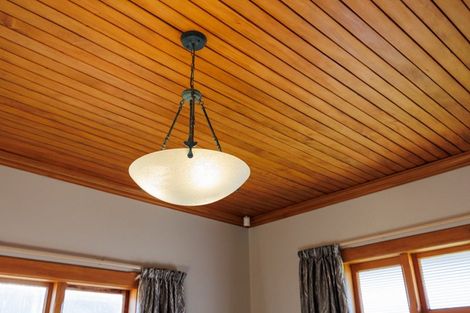 Photo of property in 32 Colombo Street, Hokowhitu, Palmerston North, 4410