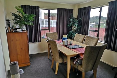 Photo of property in 36 Dominica Crescent, Grenada Village, Wellington, 6037