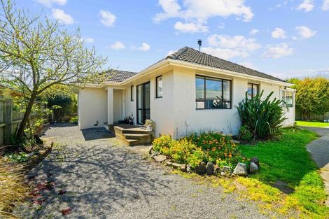 Photo of property in 80 Gilberthorpes Road, Hei Hei, Christchurch, 8042