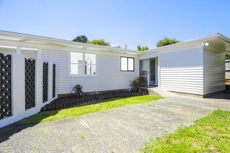 Photo of property in 13 Orsova Place, Lynfield, Auckland, 1042
