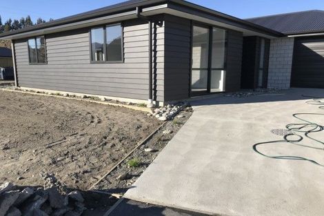 Photo of property in 8 Walton Way, Flaxmere, Hastings, 4120