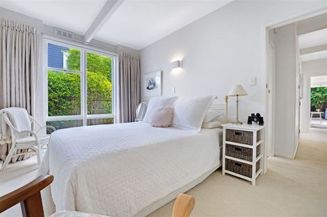 Photo of property in 4/252 Hurstmere Road, Takapuna, Auckland, 0622