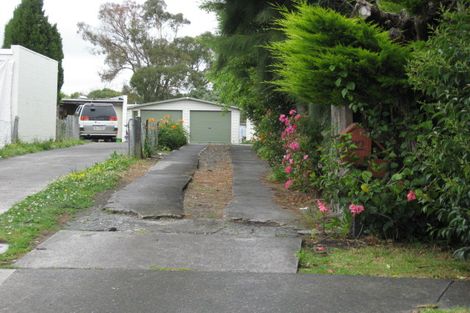 Photo of property in 22 Molesworth Place, Mangere, Auckland, 2022