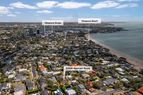 Photo of property in 1/20a Hauraki Road, Hauraki, Auckland, 0622