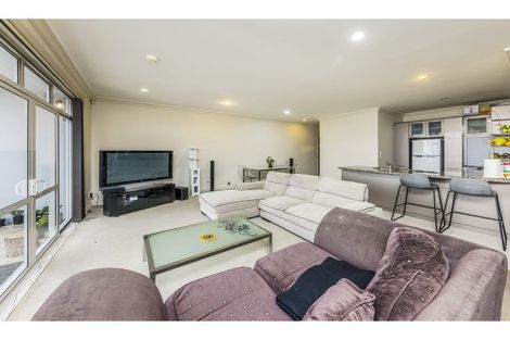 Photo of property in 4/126 Stancombe Road, Flat Bush, Auckland, 2016