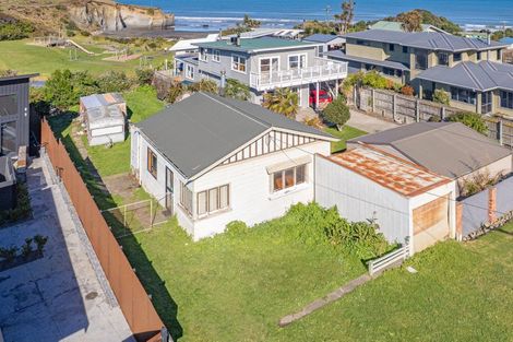 Photo of property in 10 Mowhanau Drive, Kai Iwi, Whanganui, 4574