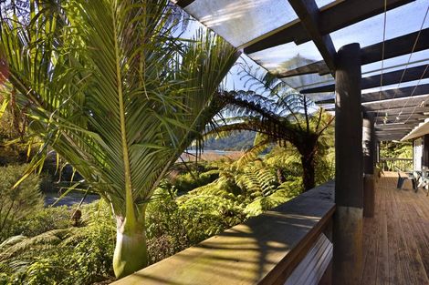 Photo of property in 38 Hope Drive, Okiwi Bay, 7193