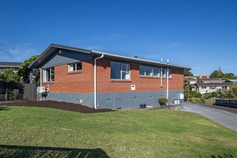 Photo of property in 8 Moa Place, Onerahi, Whangarei, 0110