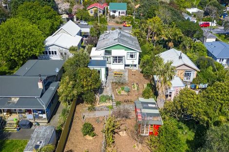 Photo of property in 31 Ocean Road, Paekakariki, 5034