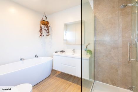 Photo of property in 167 Marine Parade, New Brighton, Christchurch, 8083