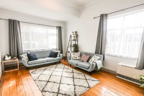 Photo of property in 156 Kings Crescent, Hutt Central, Lower Hutt, 5010