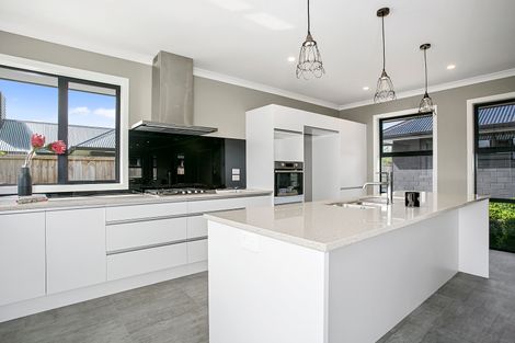 Photo of property in 35 Tulip Drive, Cambridge, 3434