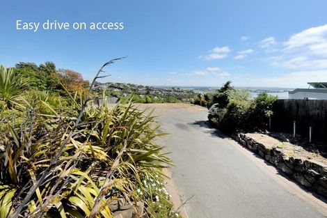 Photo of property in 4 Margot Lane, Mount Pleasant, Christchurch, 8081