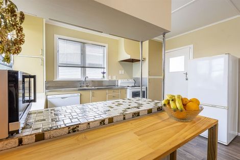 Photo of property in 75 Kettle Avenue, Awapuni, Palmerston North, 4412