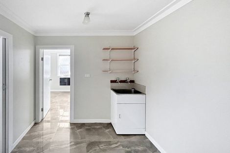 Photo of property in 21 Weraroa Road, Waverley, 4510