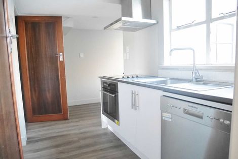 Photo of property in 4/952 Colombo Street, St Albans, Christchurch, 8014