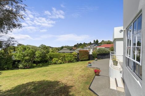 Photo of property in 8 Calman Place, Chatswood, Auckland, 0626