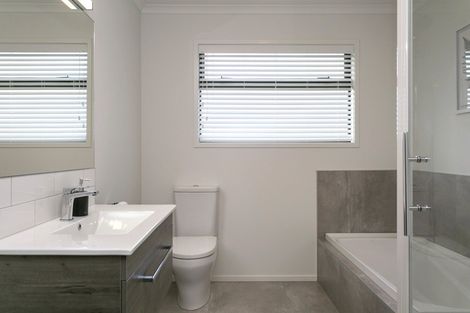 Photo of property in 5 Bastille Court, Rangatira Park, Taupo, 3330