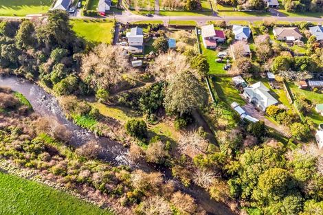 Photo of property in 17 Bridger Place, Eltham, 4322