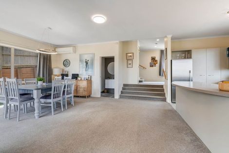 Photo of property in 4 Totara Views Drive, Red Beach, 0932