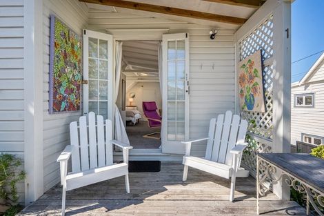 Photo of property in 27 Hastings Parade, Devonport, Auckland, 0624