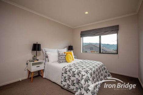 Photo of property in 11 Beaufort Close, Kingsley Heights, Upper Hutt, 5018