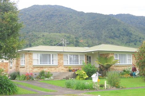 Photo of property in 1 Herbert Street, Te Aroha, 3320