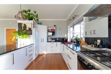 Photo of property in 10 Studholme Street, Waimate, 7924