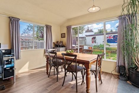 Photo of property in 35-35a Remarkables Crescent, Frankton, Queenstown, 9300