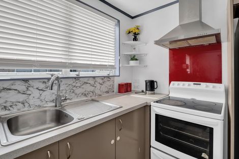 Photo of property in 111 Apollo Parade, Milson, Palmerston North, 4414