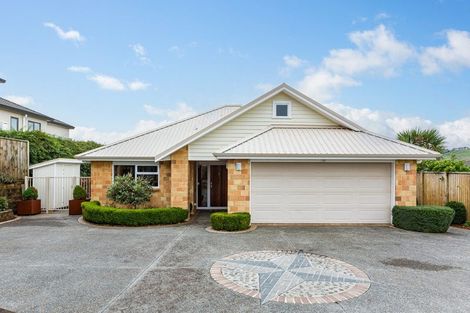 Photo of property in 80 Te Puia Drive, Aotea, Porirua, 5024
